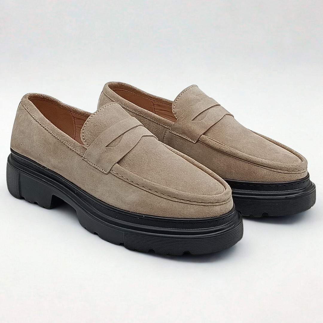 Nouveau Mocassin CALVANO Daim Beige 100% cuir